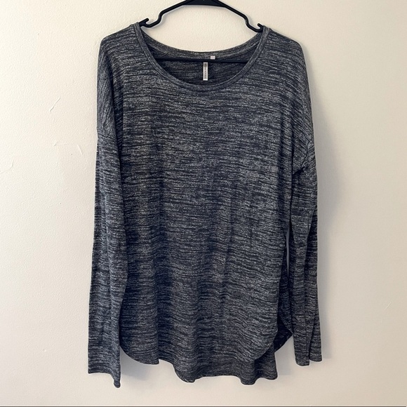 Banana Republic soft gray marbled long sleeved comfortable top women’s shirt - Picture 1 of 7